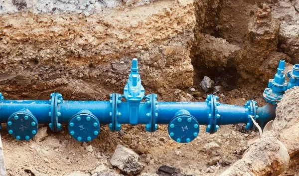 Industrielle Wasserleitungen, geschützt durch TESL® II MAX